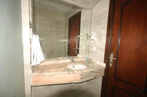 Sharah Mountains Hotel