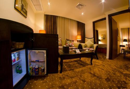 Meneur Hotel