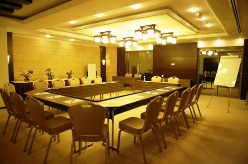 Grand Belle Vue Hotel Apartment Dubai