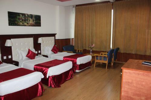 Grand Nova Hotel