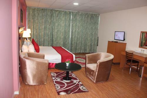 Grand Nova Hotel
