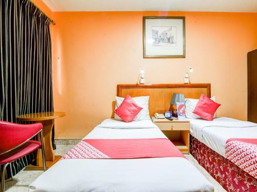 Dream Land Hotel
