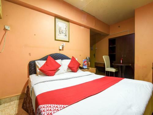 Dream Land Hotel