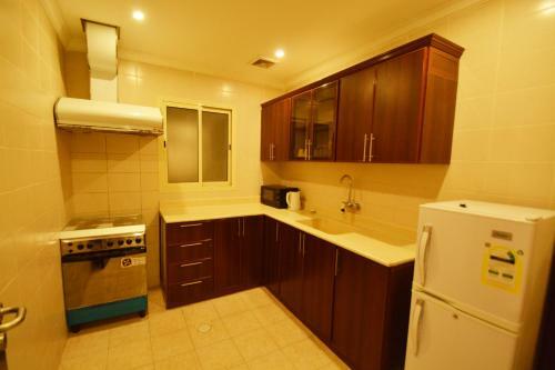 Vitoria Hotel Apartments (families Only)