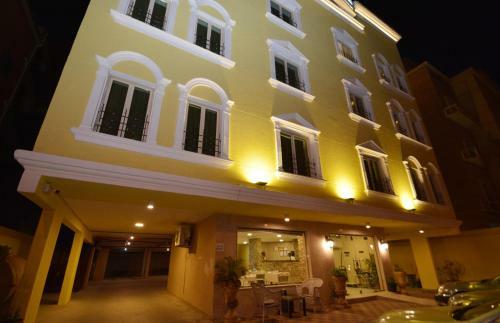 Vitoria Hotel Apartments (families Only)
