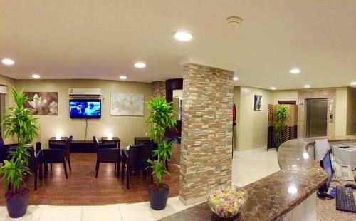 Vitoria Hotel Apartments (families Only)