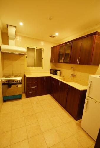 Vitoria Hotel Apartments (families Only)