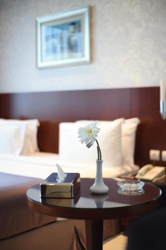 Grand Mayral Hotel