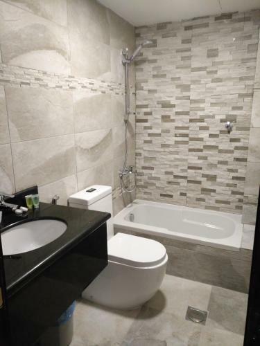 Apartamento Crown Glory Hotel Suites