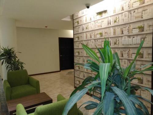 Apartamento Crown Glory Hotel Suites