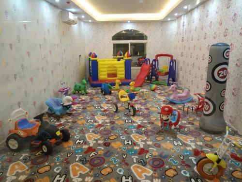 Apartamento Crown Glory Hotel Suites