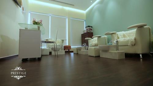 Emirates Concorde Hotel & Apartments