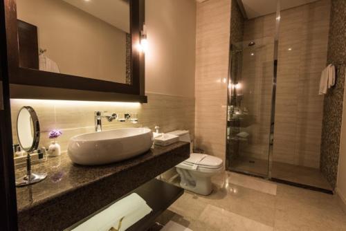 Voyage Hotel