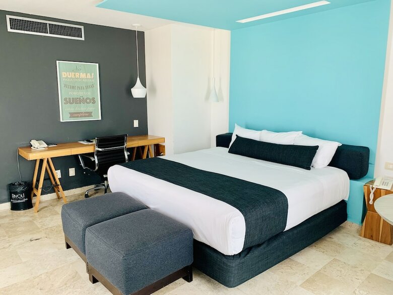 Rivoli Select Hotel