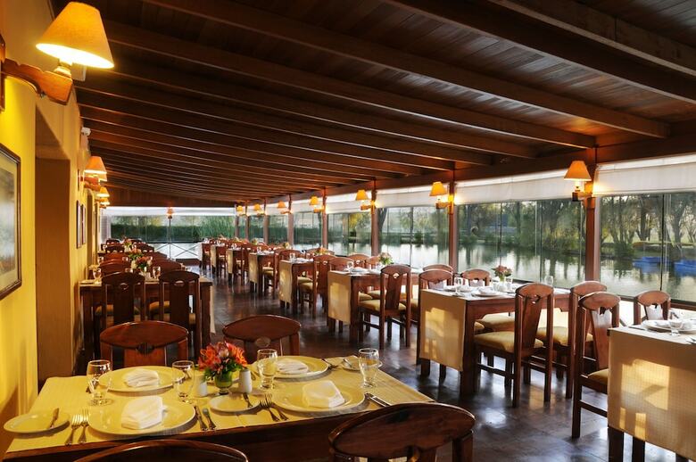 Hotel El Lago Estelar