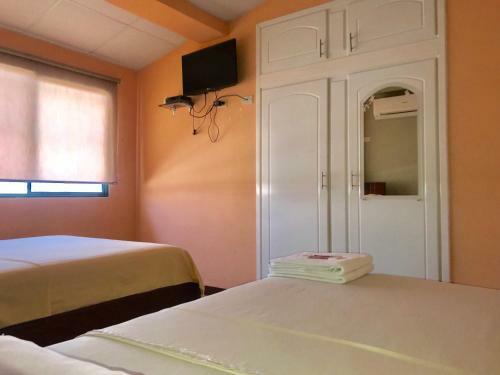 Hostal Villa Garza Inn