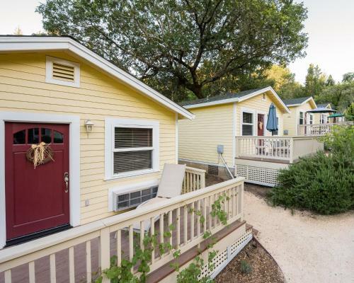 Bed & Breakfast Aurora Park Cottages