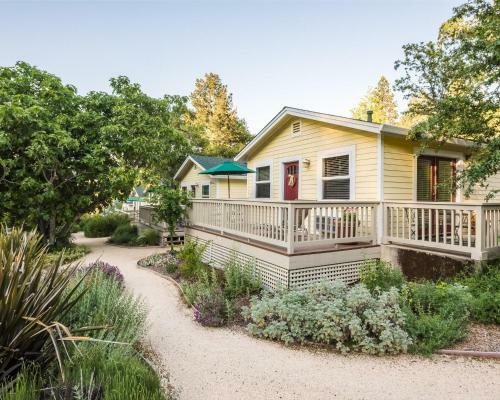 Bed & Breakfast Aurora Park Cottages