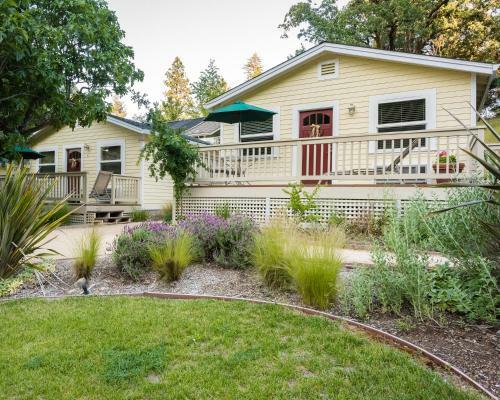Bed & Breakfast Aurora Park Cottages