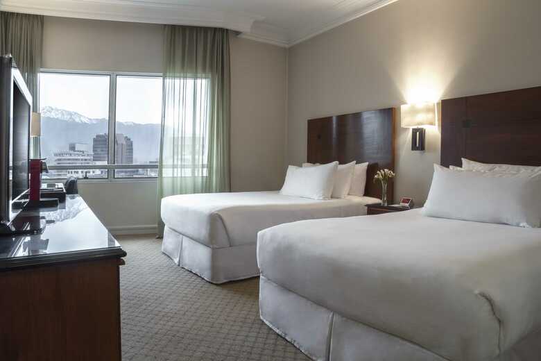 Hotel NH Collection Plaza Santiago