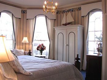 Bed & Breakfast Adele Turner Inn