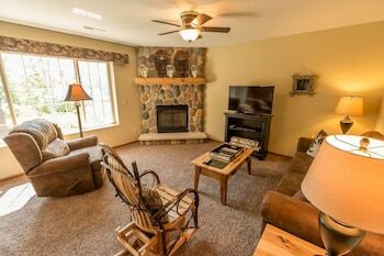 Hotel Wild Eagle Lodge