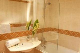Hotel Eiffel Rive Gauche