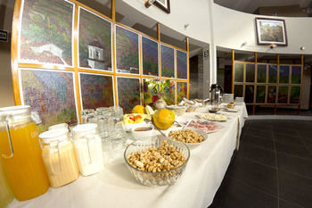 Inti�an Hotel