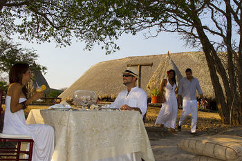 Hotel Punta Teonoste