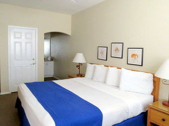 Pacific Plaza Hotel