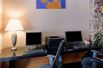 Hotel Quality Inn & Suites