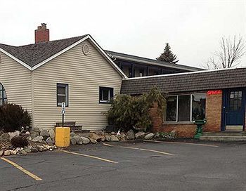 Cadet Motor Inn