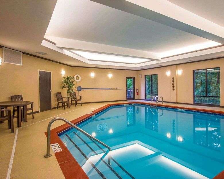 Hotel Comfort Suites Simpsonville