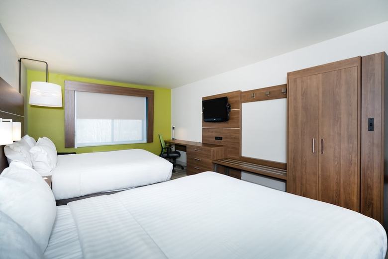 Holiday Inn Express Hotel & Suites Rocky Mount
