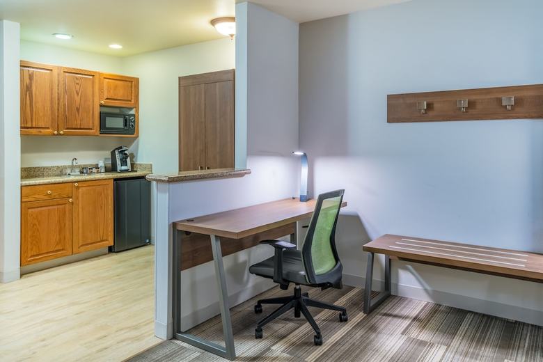 Holiday Inn Express Hotel & Suites Rocky Mount