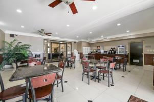 Hotel Comfort Inn