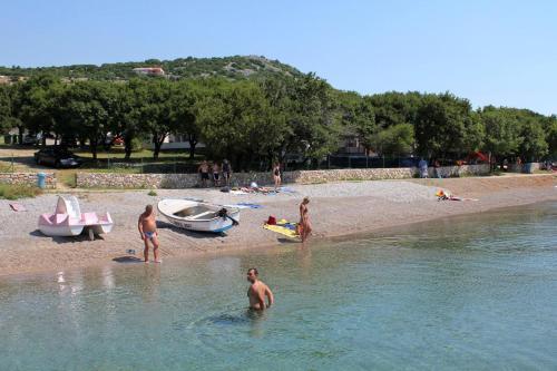 Hostal Apartment Klenovica 5580b
