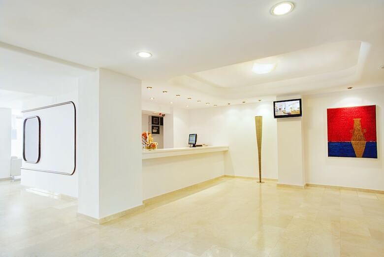 Hotel Albah�a Alicante
