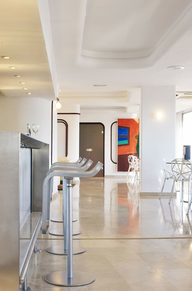 Hotel Albah�a Alicante
