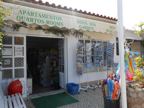 Hostal Dona Ana Garden