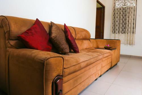 Silvereen Apartments