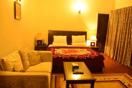 Hostal Shelton Guest House