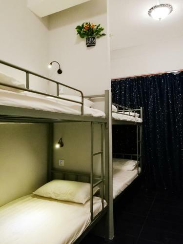 Wow Hostel