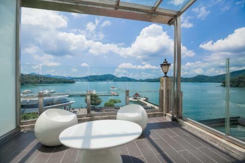 Bed & Breakfast Shuian Lakeside Hotel