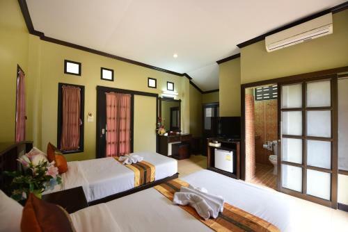Hotel Forra Hill Resort