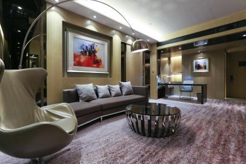 Enjoy Hotel