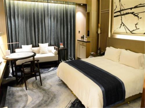 Enjoy Hotel