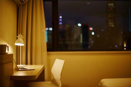 Hotel Hanting Express Qingdao Hai'er Road