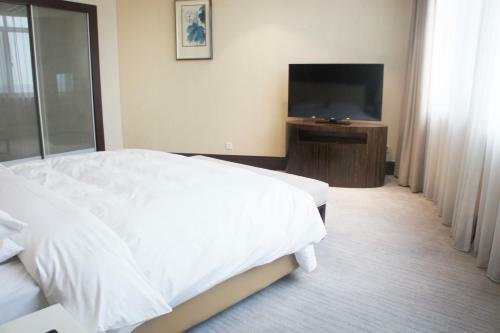 Suzhou Poli Chunshenhu Resort Hotel