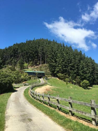 Essons Valley Farmstay B&B